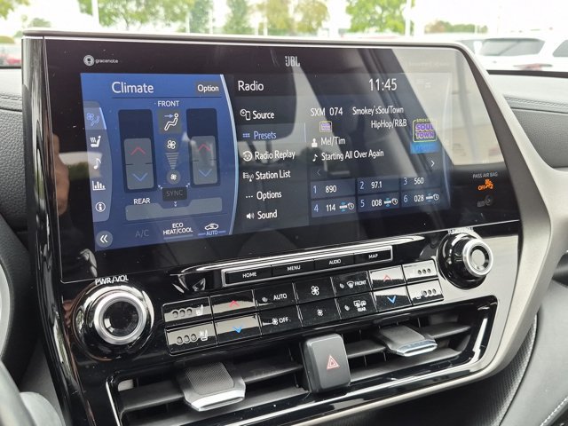 Certified 2022 Toyota Highlander Limited AWD/4WD image 12