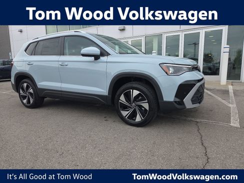 New 2026 Volkswagen Taos SE AWD/4WD image 1