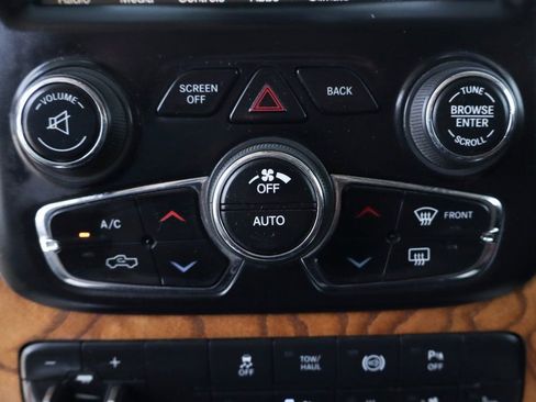 Used 2015 RAM 2500 Longhorn w/ Convenience Group AWD/4WD image 37