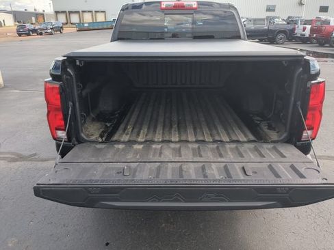 Used 2023 Chevrolet Colorado Z71 w/ Z71 Convenience Package 2 AWD/4WD image 26