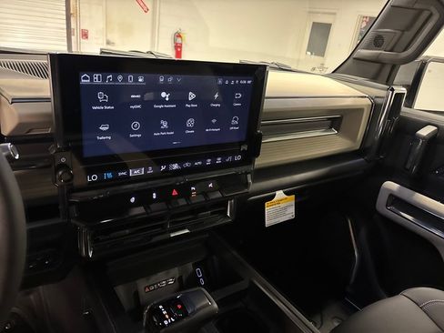 New 2026 GMC Hummer EV SUV image 38