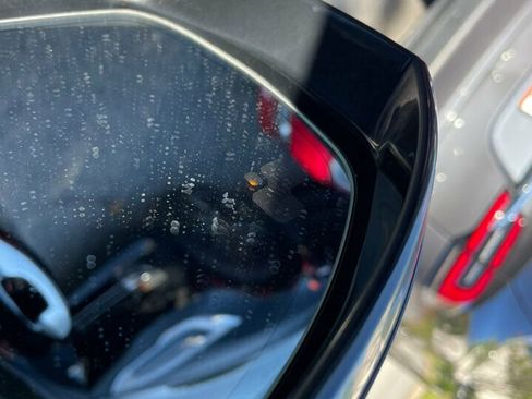 Used 2017 Land Rover Range Rover Long Wheelbase Autobiography image 14