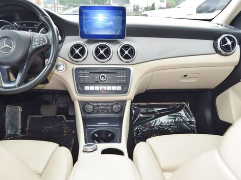 Used 2018 Mercedes-Benz GLA 250 image 26
