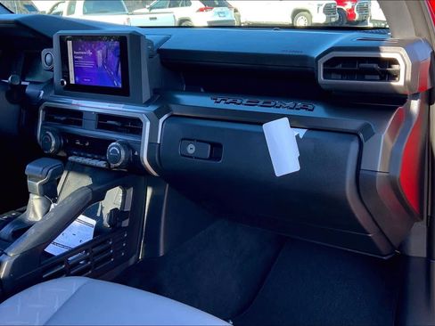 Used 2025 Toyota Tacoma SR5 image 18
