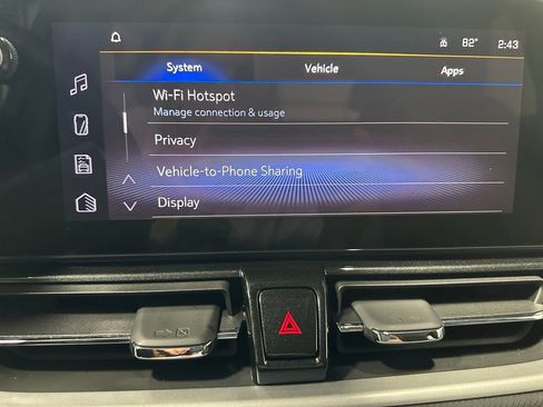 Used 2024 Chevrolet TrailBlazer LT w/ Convenience Package AWD/4WD image 35