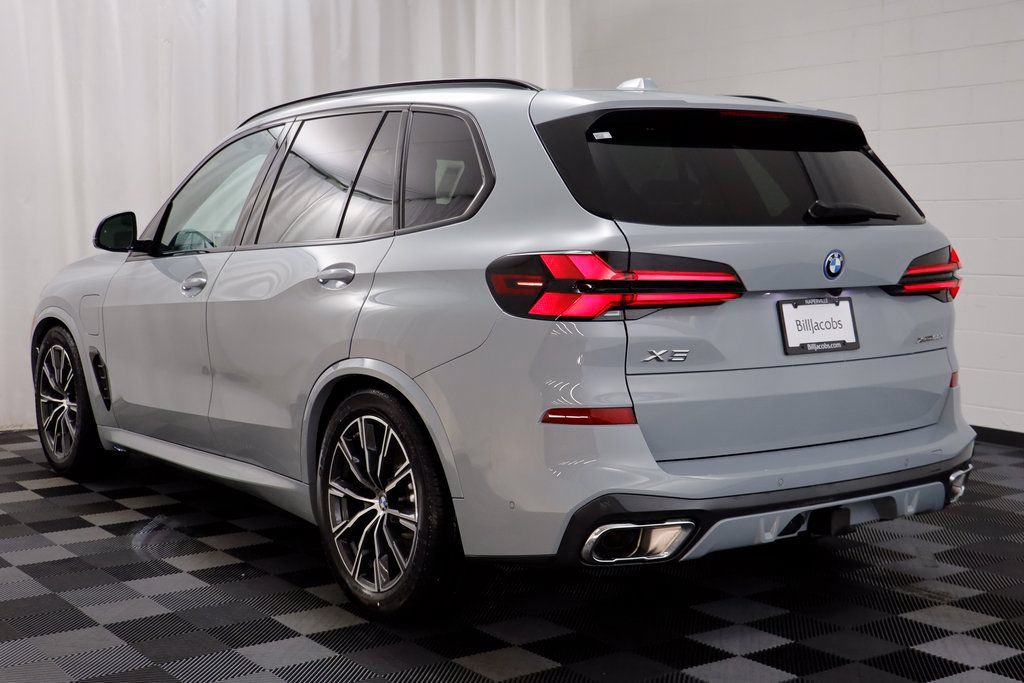 New 2026 BMW X5 xDrive50e w/ M Sport Package AWD/4WD image 15