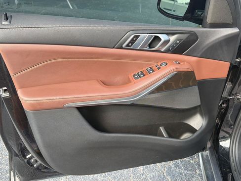 Used 2022 BMW X5 sDrive40i w/ Climate Comfort Package RWD image 17
