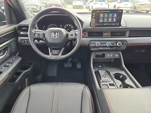 Certified 2024 Honda Pilot TrailSport image 28