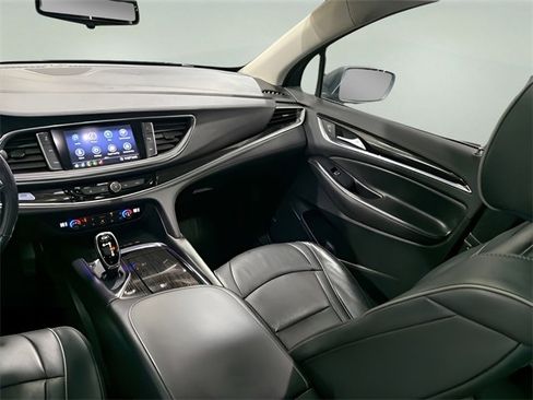 Used 2020 Buick Enclave Avenir w/ Avenir Technology Package image 30
