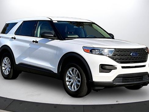 Used 2021 Ford Explorer 4WD w/ Class III Trailer Tow Package image 2