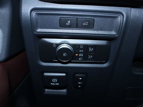 Used 2022 Ford Expedition Max Limited AWD/4WD image 36