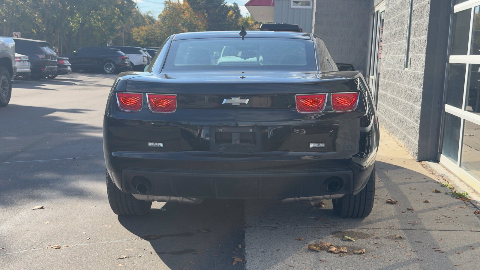 Used 2010 Chevrolet Camaro LT RWD image 5
