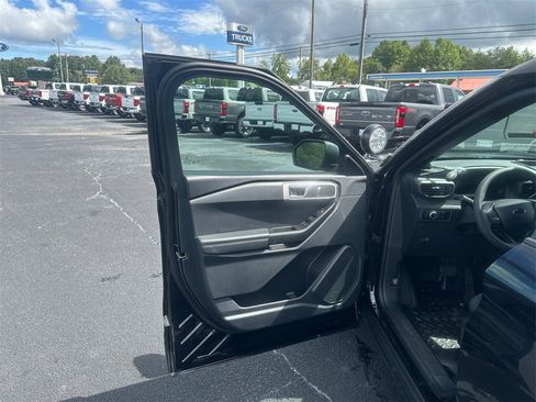 New 2025 Ford Explorer 4WD Police Interceptor image 15