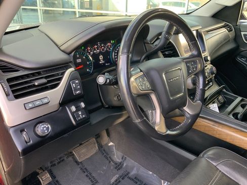 Used 2020 GMC Yukon XL Denali image 14