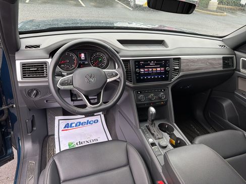 Used 2021 Volkswagen Atlas Cross Sport SE w/ Panoramic Sunroof Package image 23