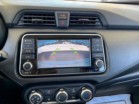 Used 2025 Nissan Versa S FWD image 13