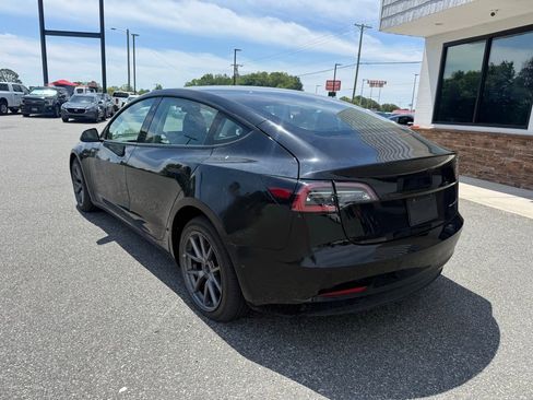 Used 2022 Tesla Model 3 Long Range AWD/4WD image 5