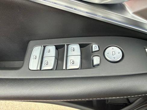 Used 2023 BMW XM AWD/4WD image 16