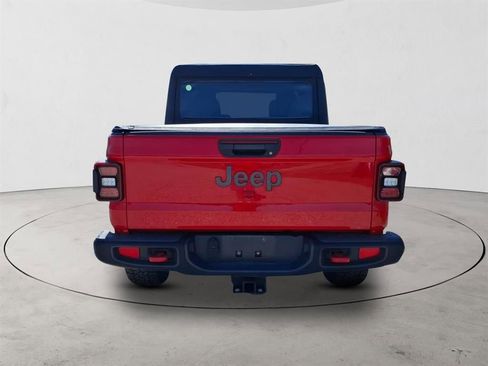 Used 2021 Jeep Gladiator Rubicon AWD/4WD image 6