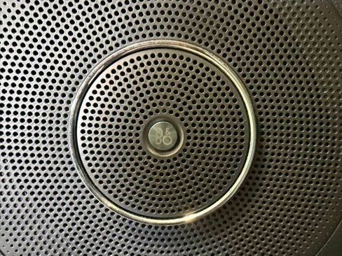 Used 2023 Ford Expedition Limited image 24