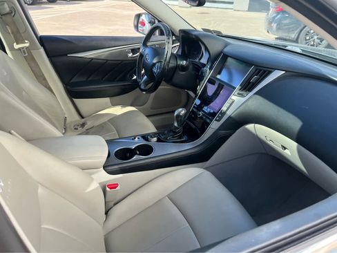 Used 2014 INFINITI Q50 Premium w/ Navigation Package image 4