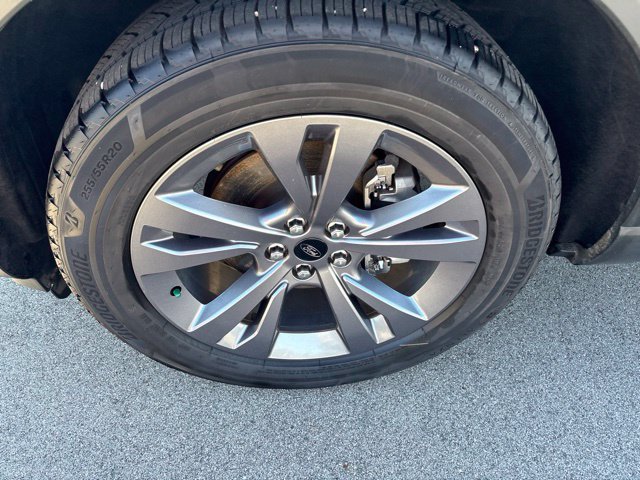 Used 2022 Ford Explorer XLT w/ Equipment Group 202A AWD/4WD image 9