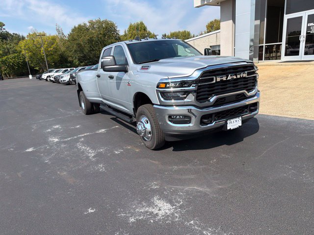 New 2027 RAM 3500 Tradesman AWD/4WD image 2