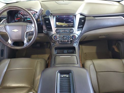 Used 2018 Chevrolet Suburban Premier RWD image 10