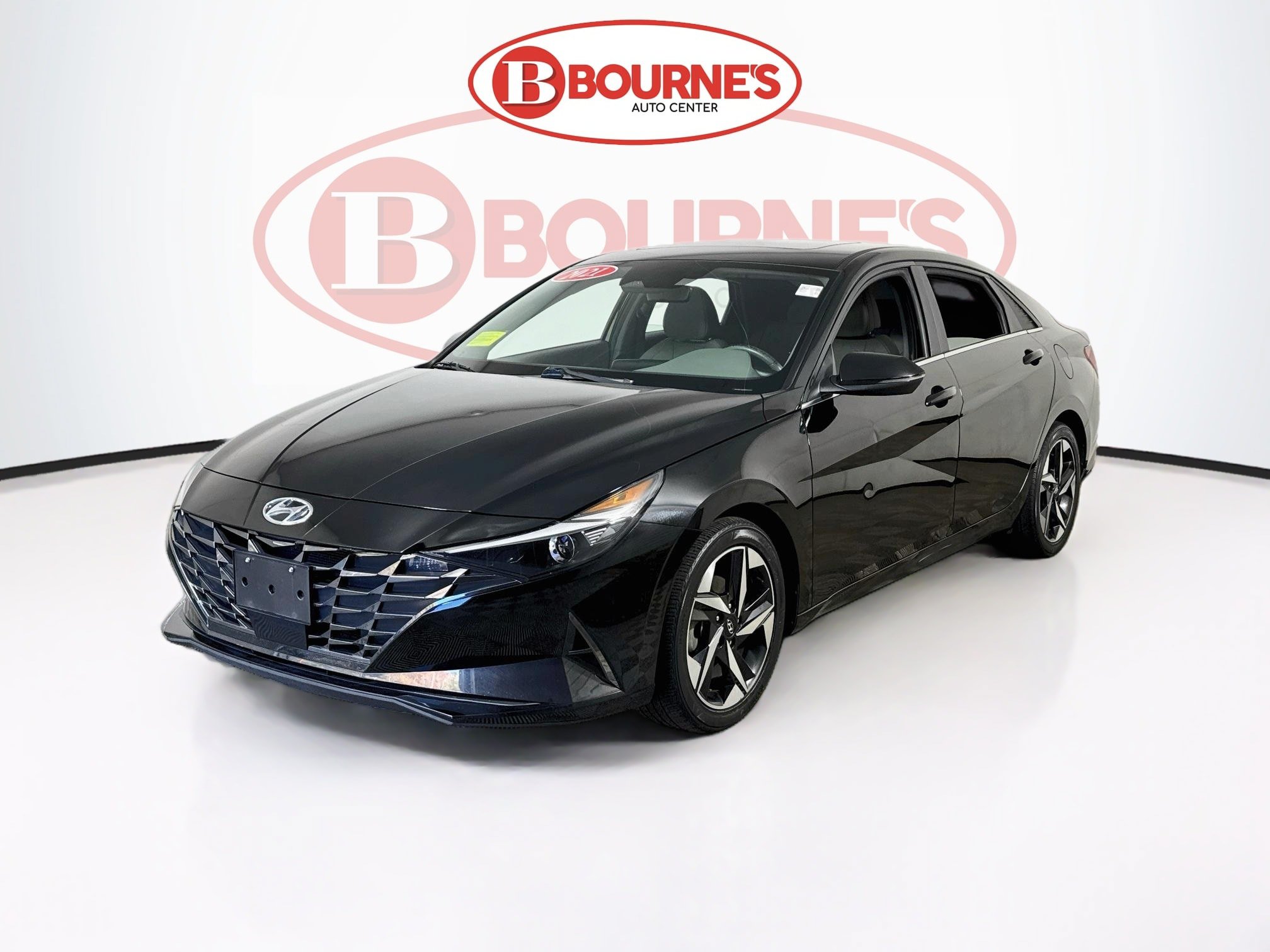 Used 2021 Hyundai Elantra SEL w/ Convenience + Premium Package FWD image 8