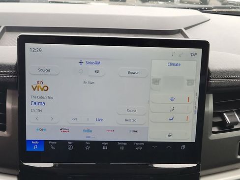 Used 2024 Ford Expedition XLT image 9