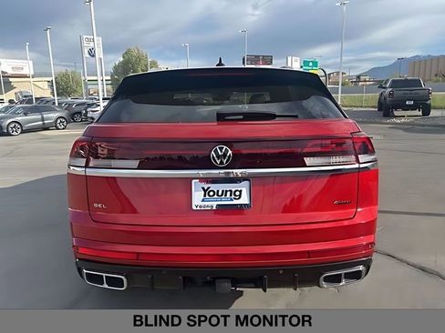 Used 2024 Volkswagen Atlas Cross Sport SEL Premium R-Line AWD/4WD image 4