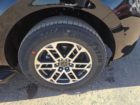 New 2025 Ford Expedition Max Active image 7