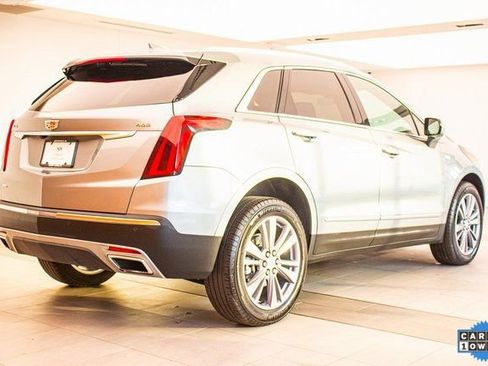 Certified 2025 Cadillac XT5 Premium Luxury image 6