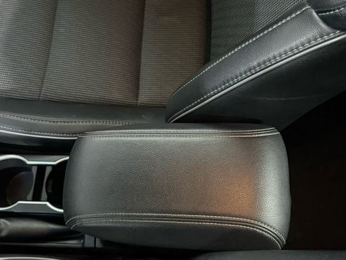 Used 2015 Toyota Corolla S image 22