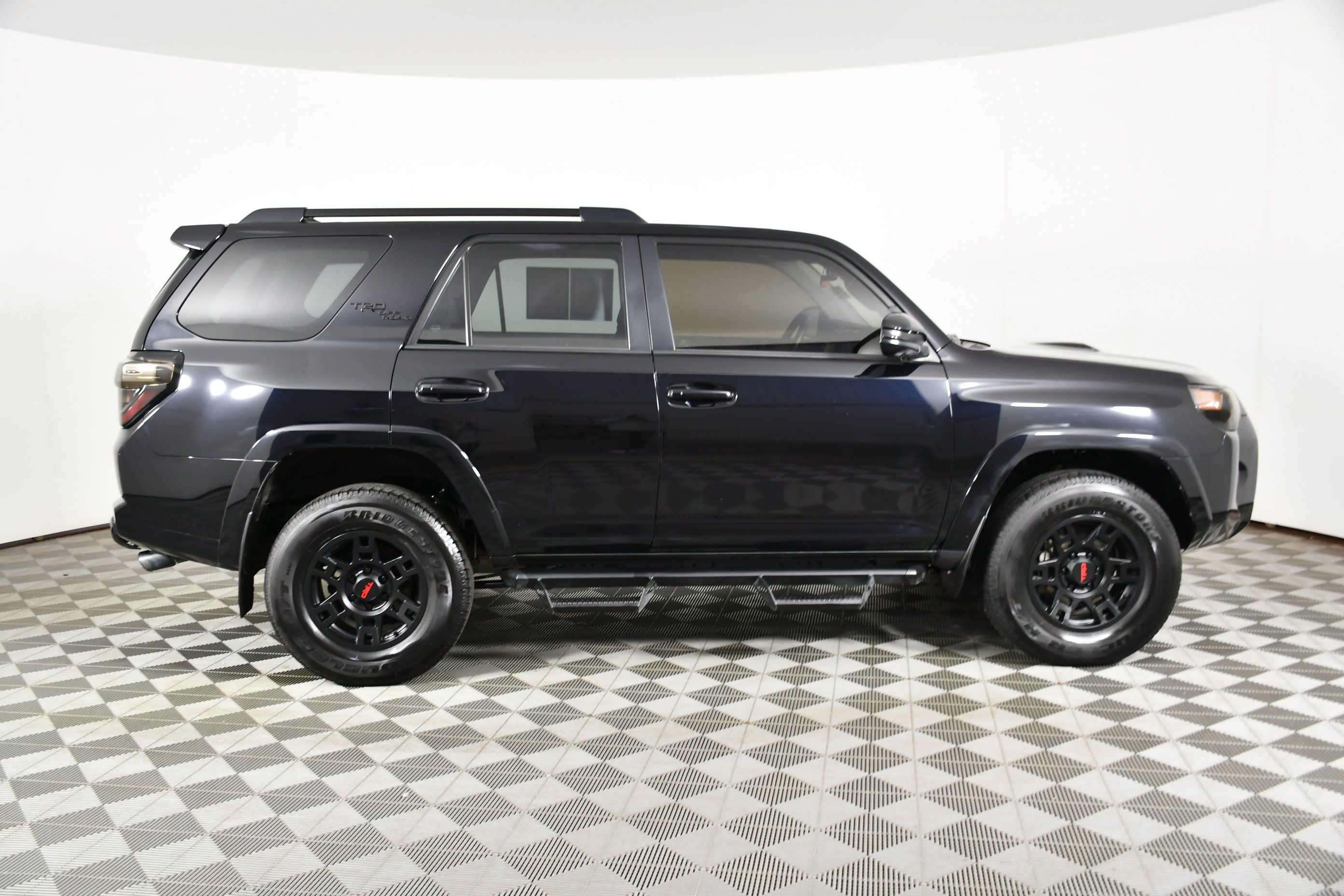 Used 2024 Toyota 4Runner TRD Off-Road Premium w/ Off Road Premium Plus Package AWD/4WD image 5