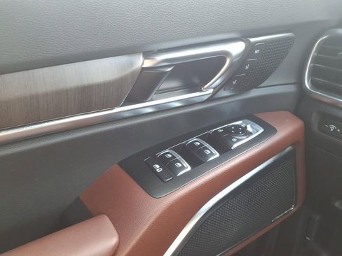 Certified 2023 Kia Telluride SX Prestige AWD/4WD image 18