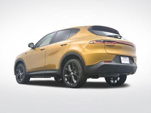 Used 2023 Dodge Hornet GT w/ Track Pack image 37