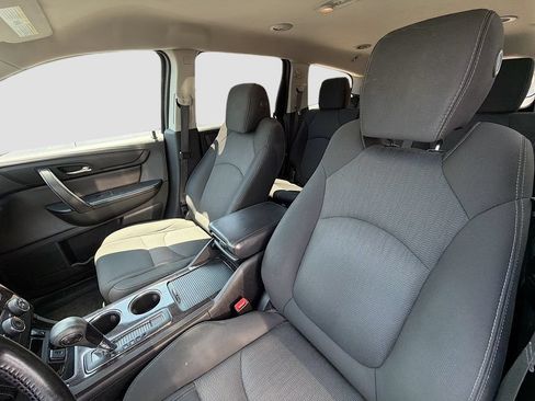 Used 2016 Chevrolet Traverse LT w/ Style and Technology Package FWD image 15