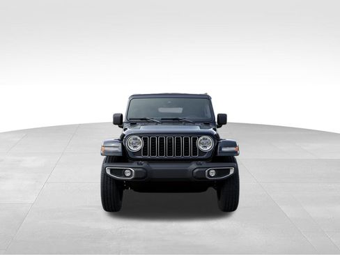 New 2026 Jeep Wrangler Sahara image 7