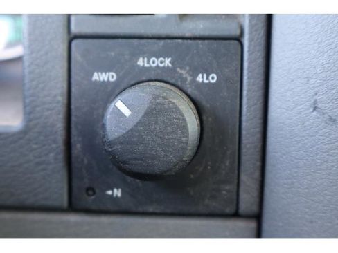 Used 2005 Dodge Durango SLT AWD/4WD image 14