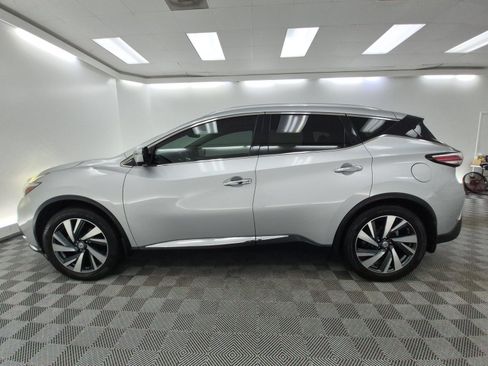Used 2015 Nissan Murano Platinum w/ Platinum Technology Package FWD image 2