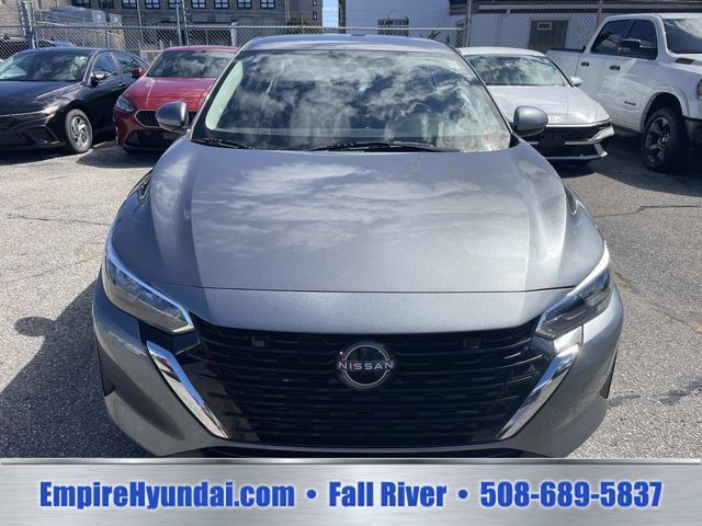 Used 2024 Nissan Sentra SV FWD image 11