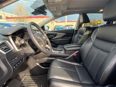 Used 2024 Nissan Murano SL image 10