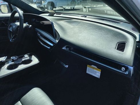 New 2026 Cadillac Lyriq Luxury image 42