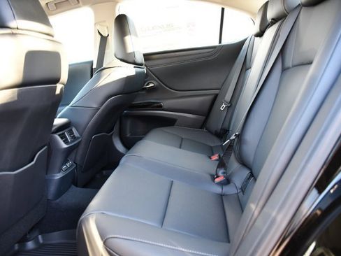 New 2025 Lexus ES 350 w/ Premium Package image 16