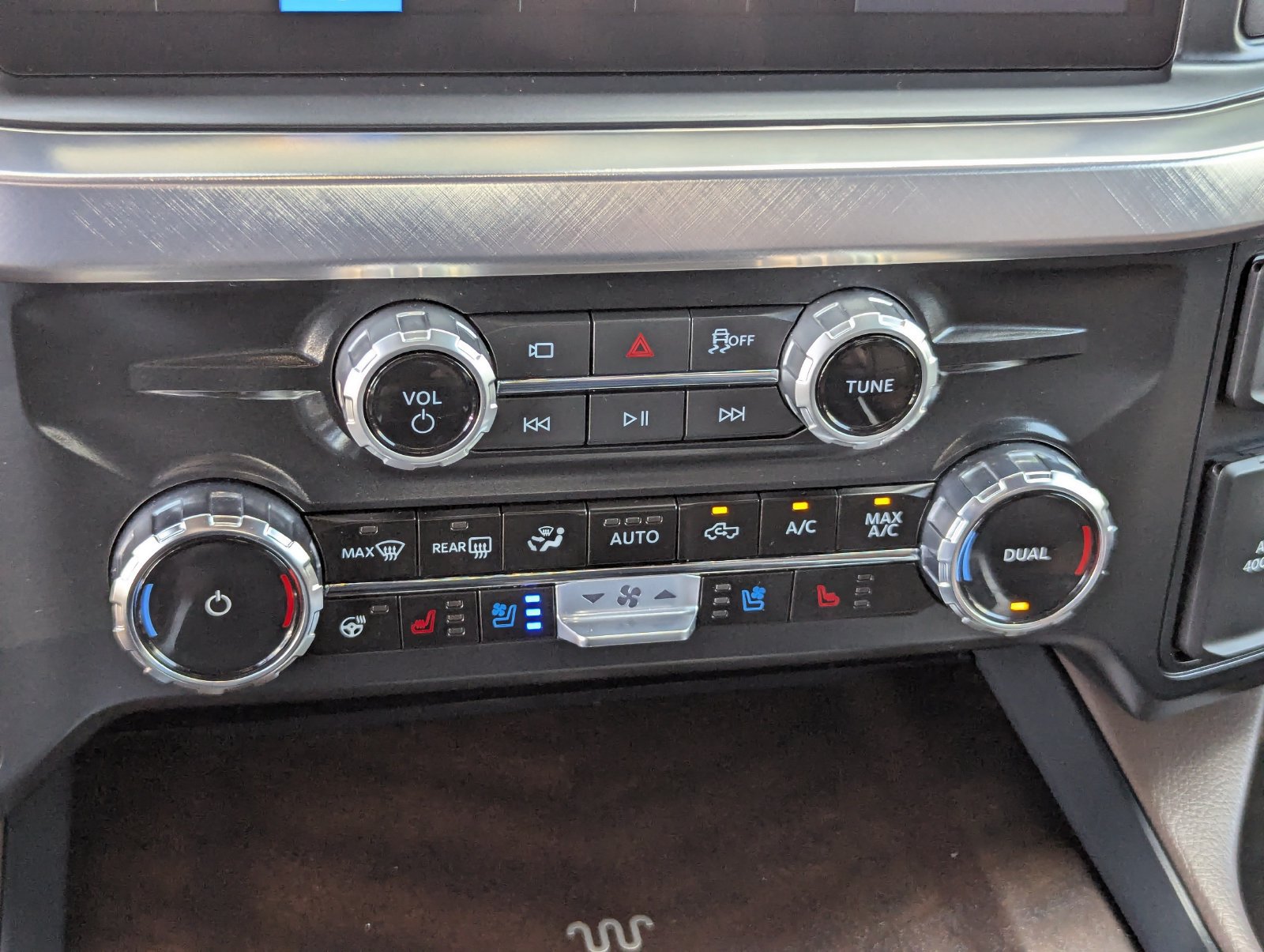 Certified 2025 Ford F250 King Ranch AWD/4WD image 30