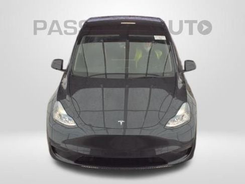 Used 2024 Tesla Model Y Long Range image 2