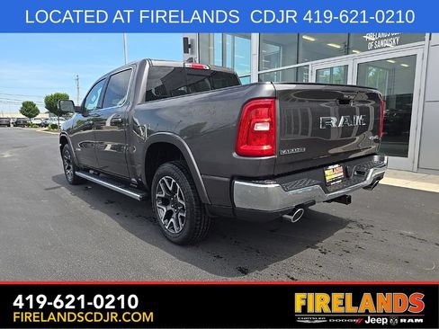New 2026 RAM 1500 Laramie AWD/4WD image 4