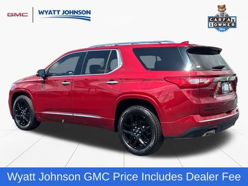 Used 2020 Chevrolet Traverse Premier w/ LPO, Blackout Package AWD/4WD image 3