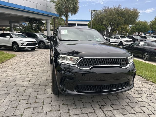 Used 2023 Dodge Durango SXT AWD/4WD image 17